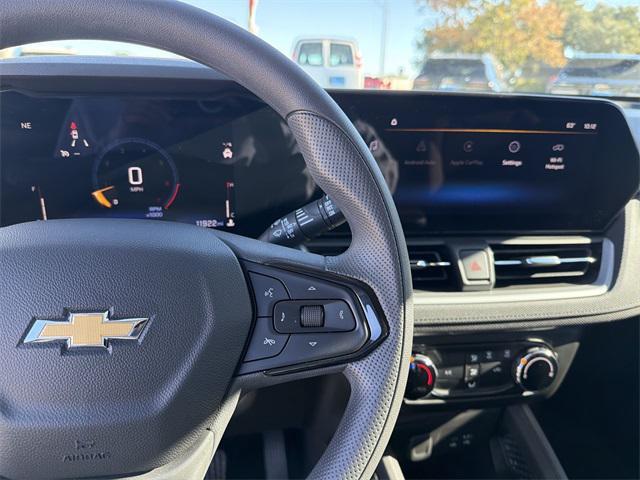 used 2025 Chevrolet TrailBlazer car, priced at $25,002