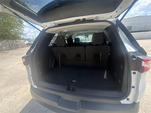 used 2021 Chevrolet Traverse car, priced at $22,995