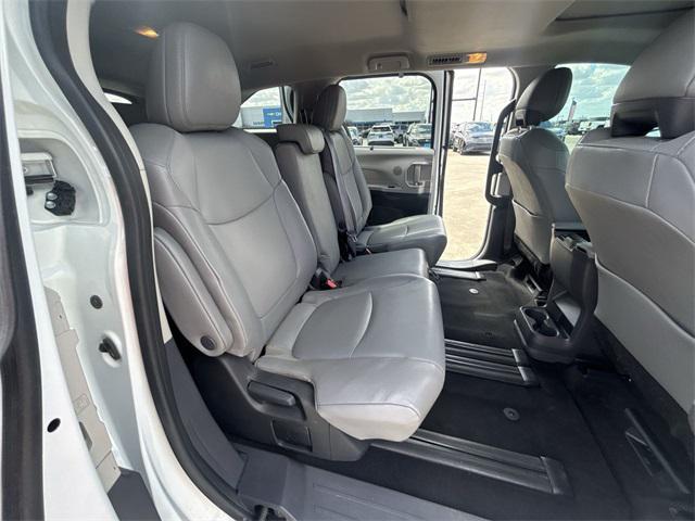used 2023 Toyota Sienna car, priced at $31,002