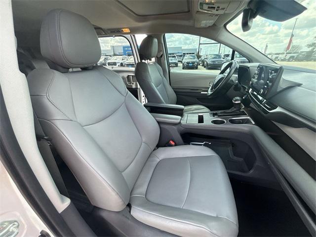 used 2023 Toyota Sienna car, priced at $31,002
