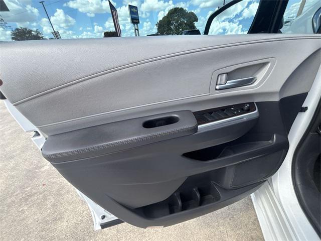 used 2023 Toyota Sienna car, priced at $31,002