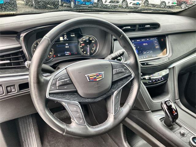 used 2023 Cadillac XT5 car, priced at $31,000