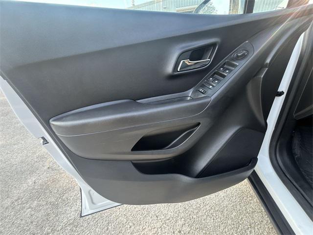 used 2020 Chevrolet Trax car, priced at $14,800