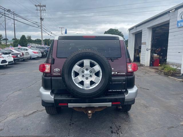 used 2007 Toyota FJ Cruiser car, priced at $13,000