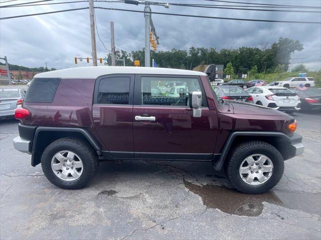 used 2007 Toyota FJ Cruiser car, priced at $13,000