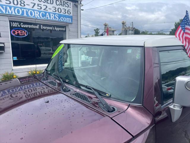 used 2007 Toyota FJ Cruiser car, priced at $13,000