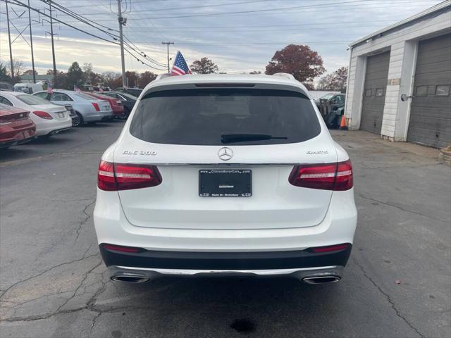 used 2019 Mercedes-Benz GLC 300 car, priced at $18,450