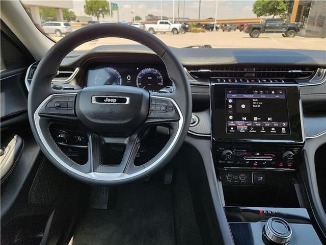 used 2024 Jeep Grand Cherokee car, priced at $34,995