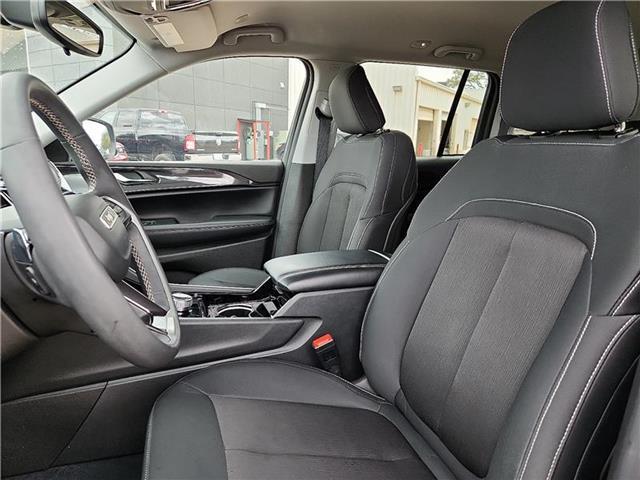 used 2023 Jeep Grand Cherokee car, priced at $30,995