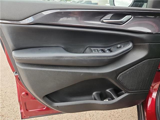 used 2023 Jeep Grand Cherokee car, priced at $30,995