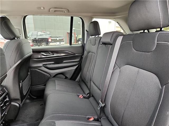 used 2023 Jeep Grand Cherokee car, priced at $30,995