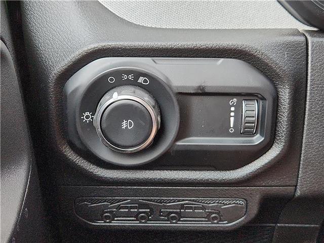new 2025 Jeep Wrangler car, priced at $41,045