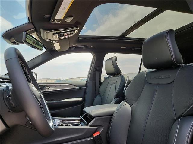 new 2025 Jeep Grand Cherokee L car, priced at $68,335