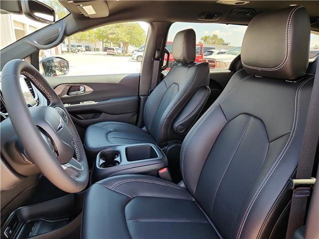 new 2025 Chrysler Pacifica car, priced at $48,215