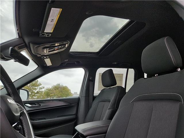 new 2025 Jeep Grand Cherokee car, priced at $46,590