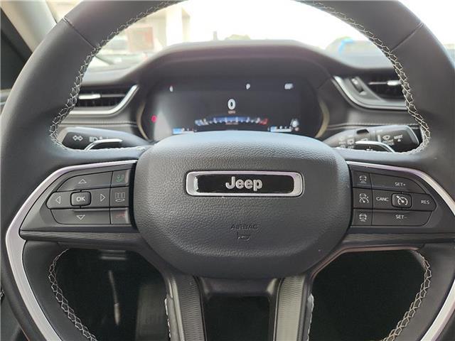 used 2024 Jeep Grand Cherokee car, priced at $36,995