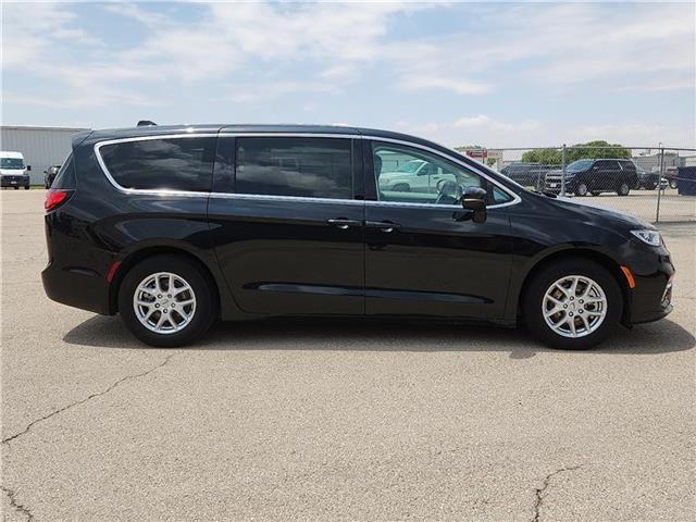 used 2023 Chrysler Pacifica car, priced at $25,995