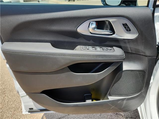 new 2025 Chrysler Pacifica car, priced at $56,035
