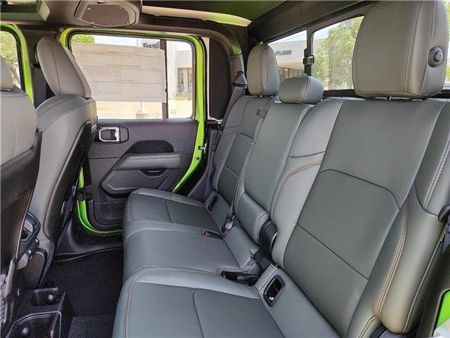 new 2025 Jeep Gladiator car, priced at $65,585