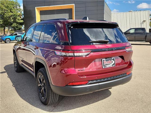 new 2025 Jeep Grand Cherokee car, priced at $49,720