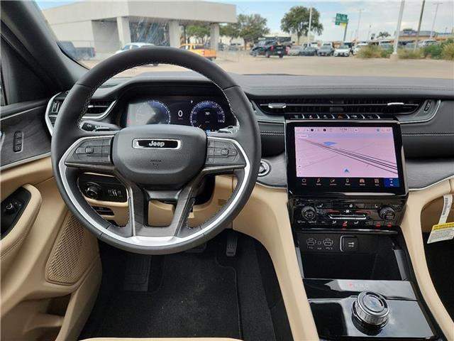 new 2025 Jeep Grand Cherokee car, priced at $49,620