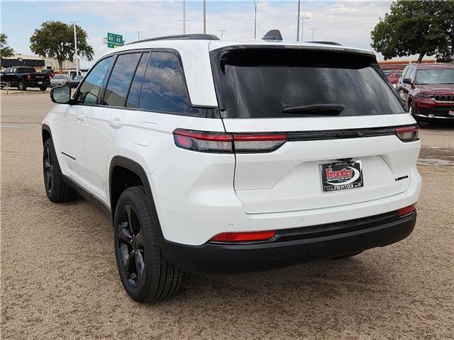 new 2025 Jeep Grand Cherokee car, priced at $49,620