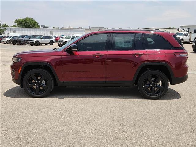 new 2025 Jeep Grand Cherokee car, priced at $49,870