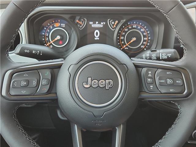 new 2025 Jeep Wrangler car, priced at $59,570