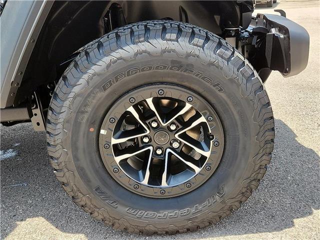 new 2025 Jeep Wrangler car, priced at $59,570