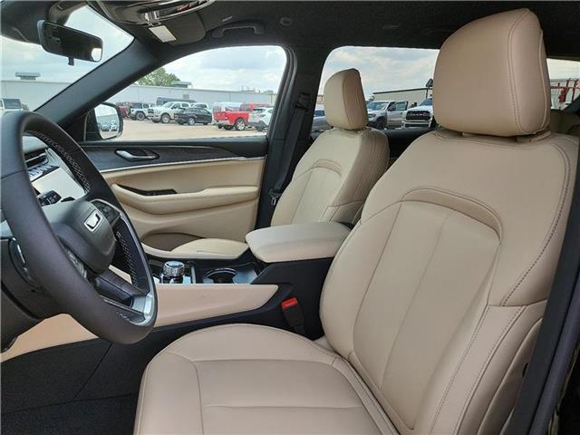 new 2025 Jeep Grand Cherokee L car, priced at $54,260