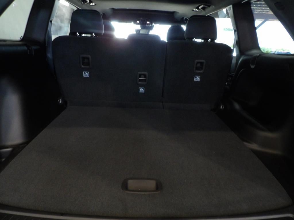 new 2025 Jeep Grand Cherokee car, priced at $40,490