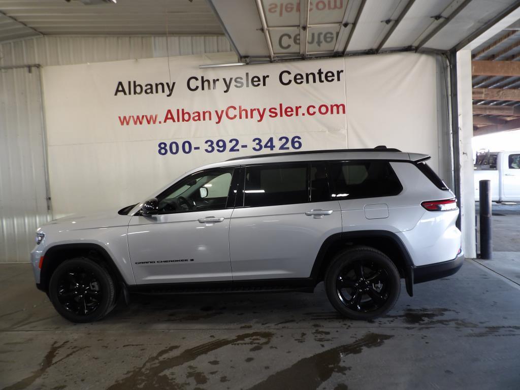 used 2022 Jeep Grand Cherokee L car, priced at $35,990