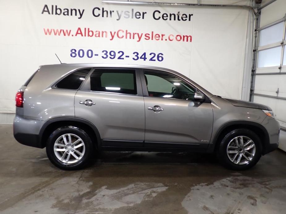 used 2015 Kia Sorento car, priced at $5,990