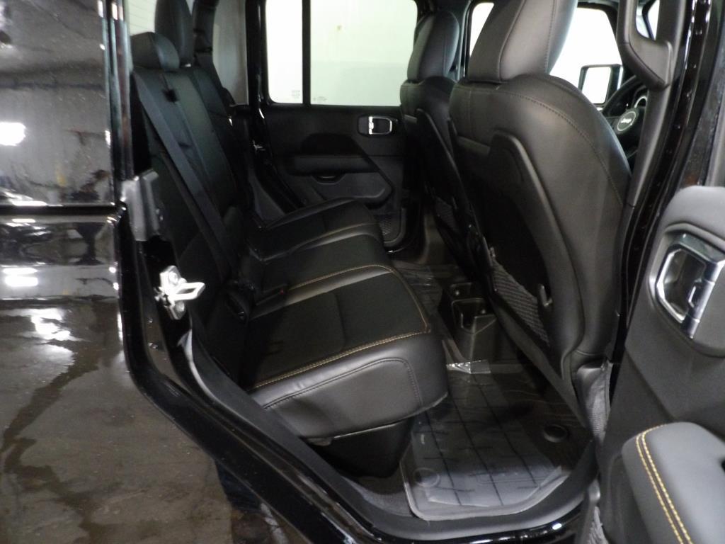 new 2025 Jeep Gladiator car, priced at $43,212