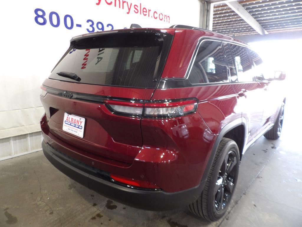 used 2023 Jeep Grand Cherokee car, priced at $37,990