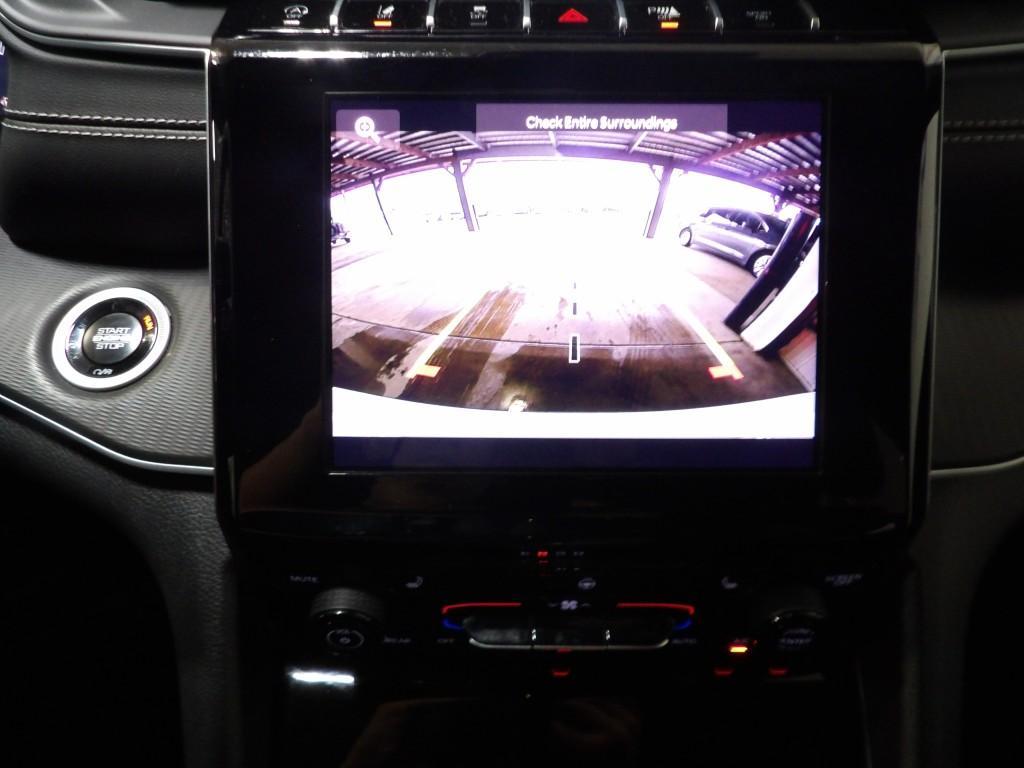 used 2024 Jeep Grand Cherokee L car
