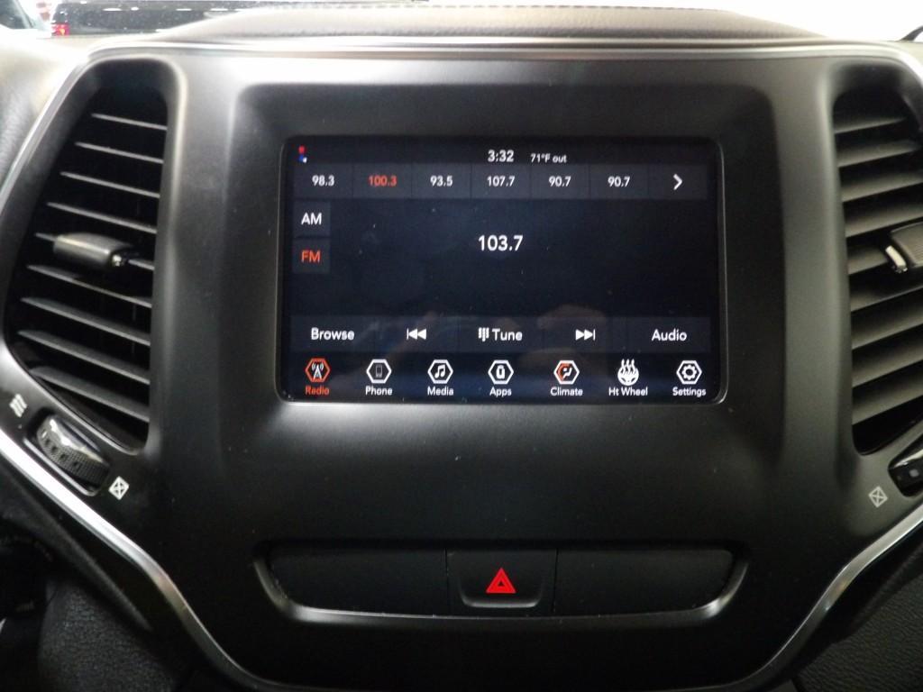 used 2020 Jeep Cherokee car, priced at $15,990