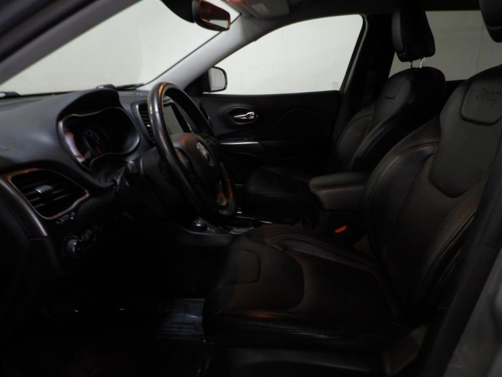 used 2020 Jeep Cherokee car, priced at $19,990