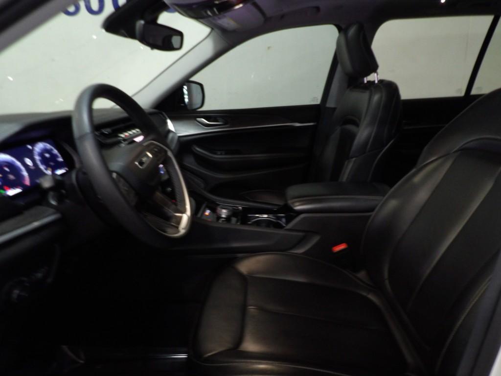 used 2023 Jeep Grand Cherokee car, priced at $36,990