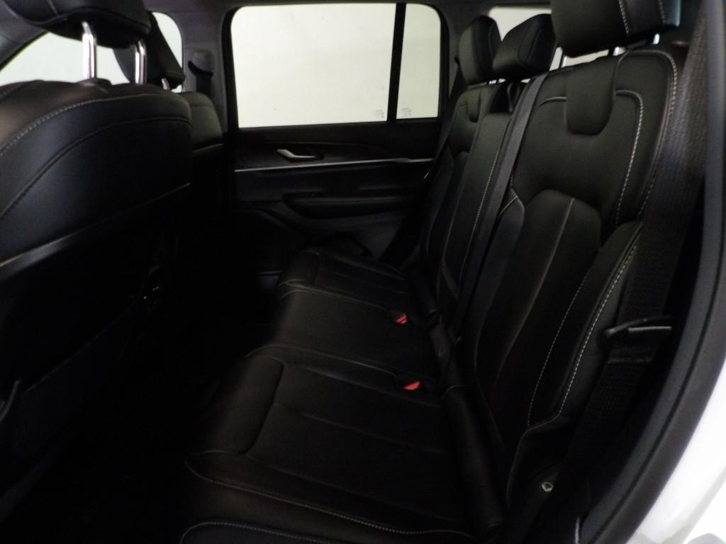 used 2023 Jeep Grand Cherokee car, priced at $36,990