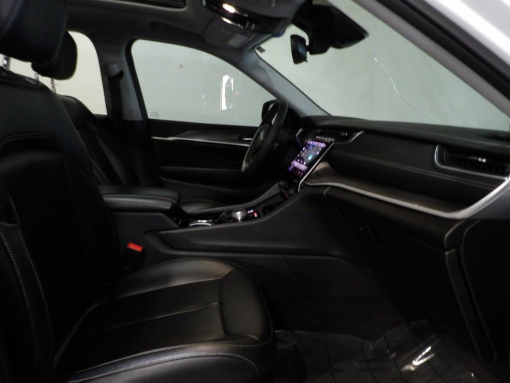 used 2023 Jeep Grand Cherokee car, priced at $36,990
