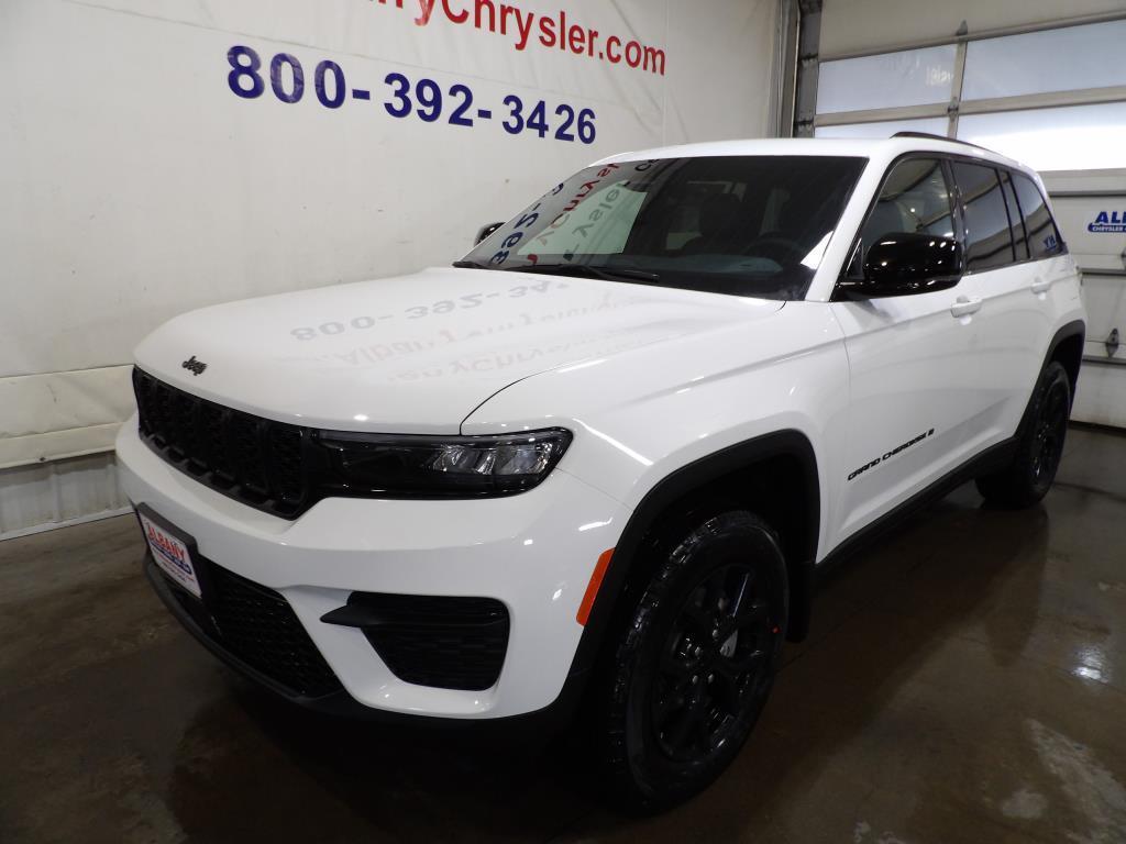 new 2025 Jeep Grand Cherokee car, priced at $47,355