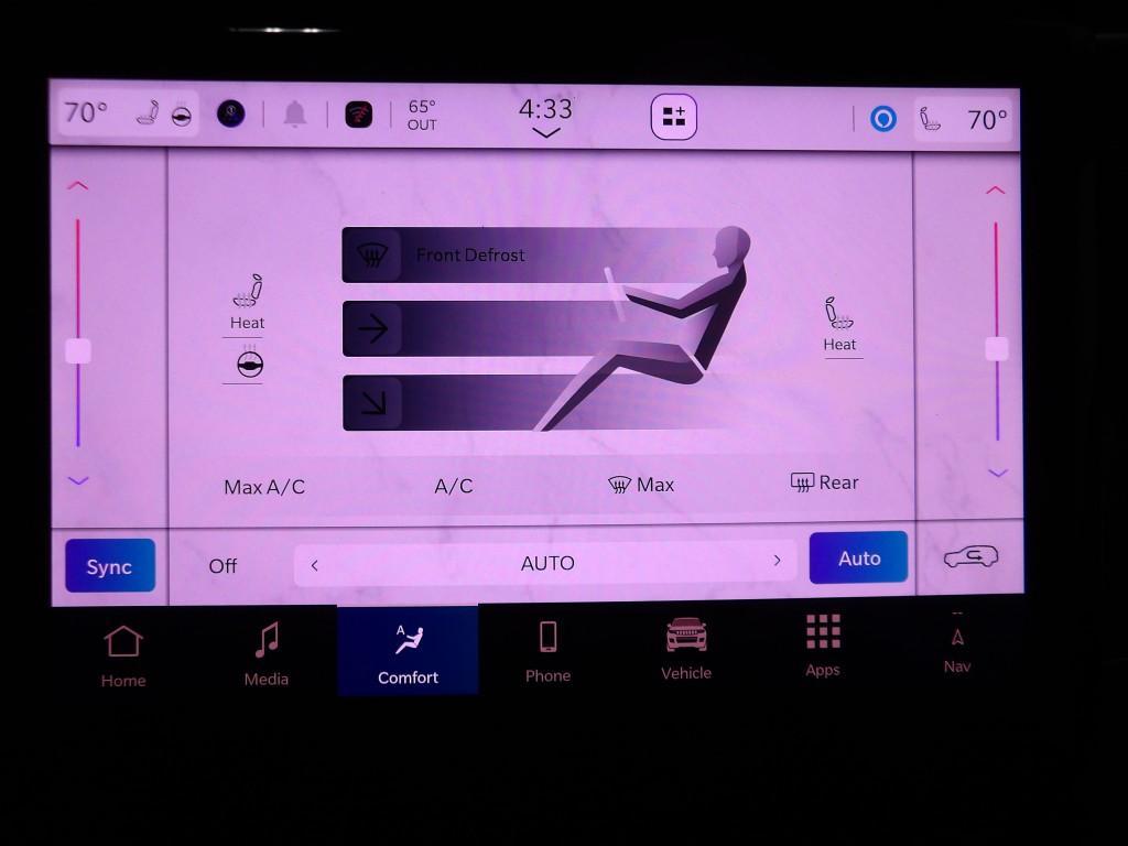 new 2025 Jeep Grand Cherokee car, priced at $46,276