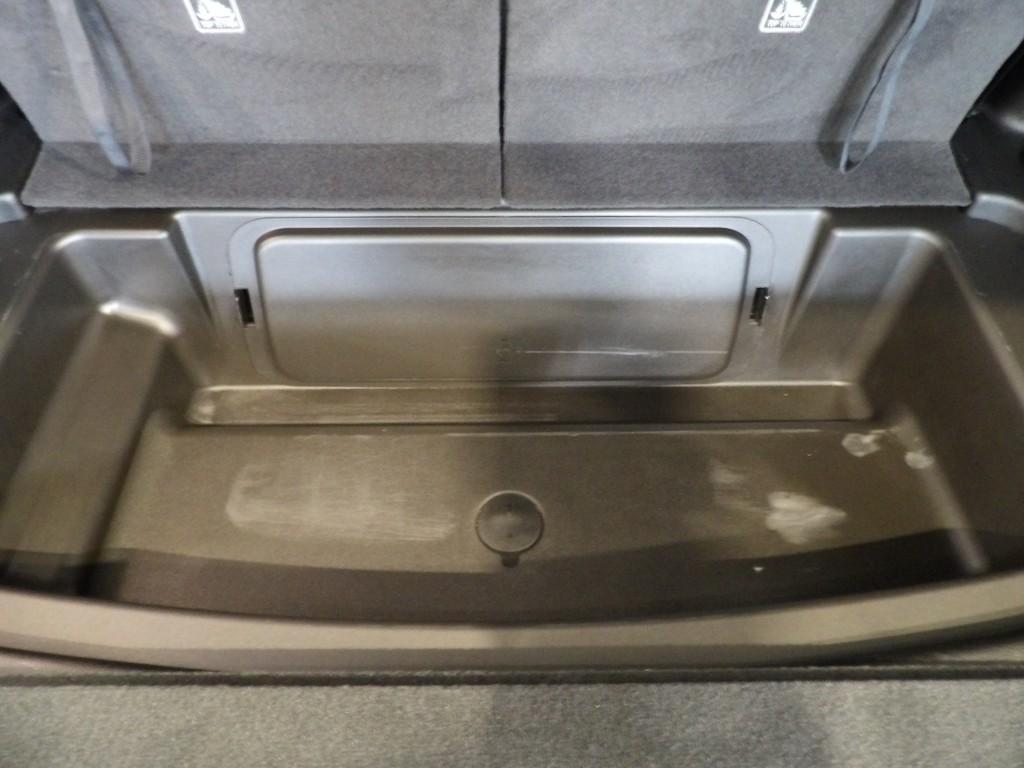 used 2023 Jeep Grand Cherokee L car, priced at $35,990