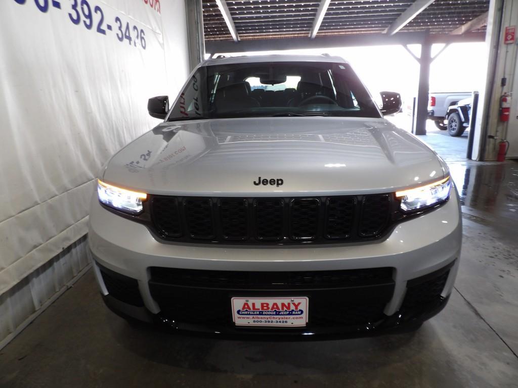 used 2023 Jeep Grand Cherokee L car, priced at $35,990