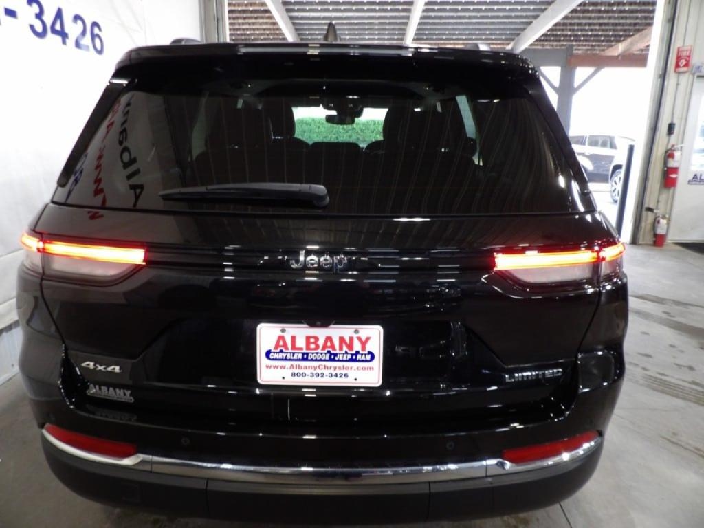 used 2022 Jeep Grand Cherokee car, priced at $29,499
