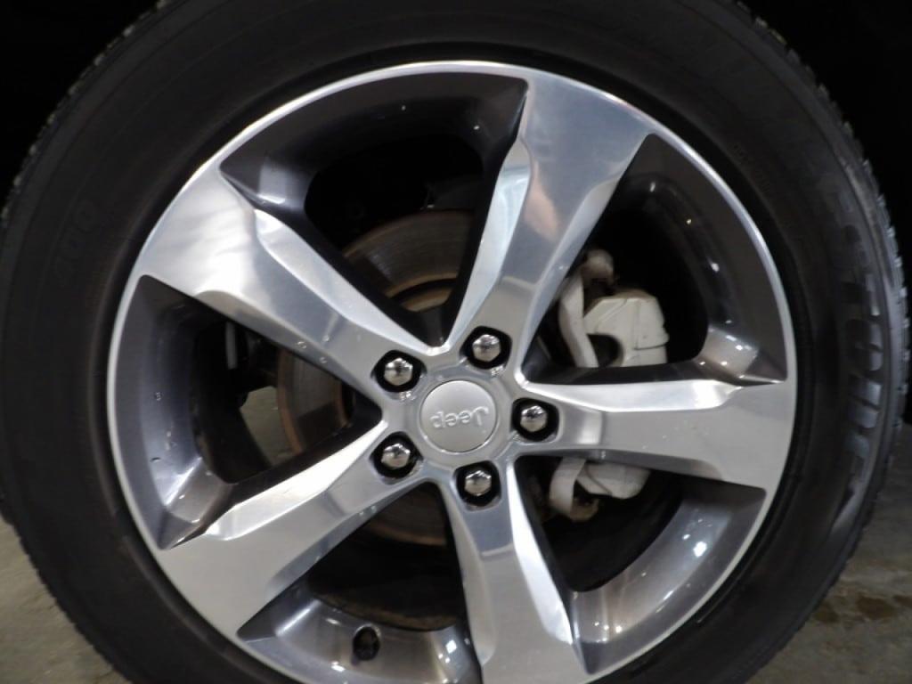 used 2022 Jeep Grand Cherokee car, priced at $29,499