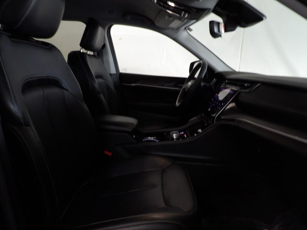 used 2022 Jeep Grand Cherokee car, priced at $32,990