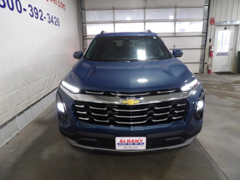 used 2025 Chevrolet Equinox car, priced at $28,399