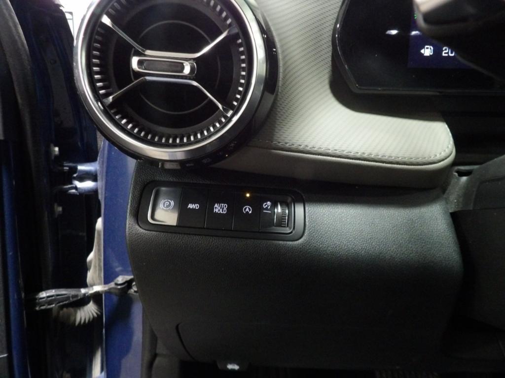 used 2025 Chevrolet Equinox car, priced at $28,399